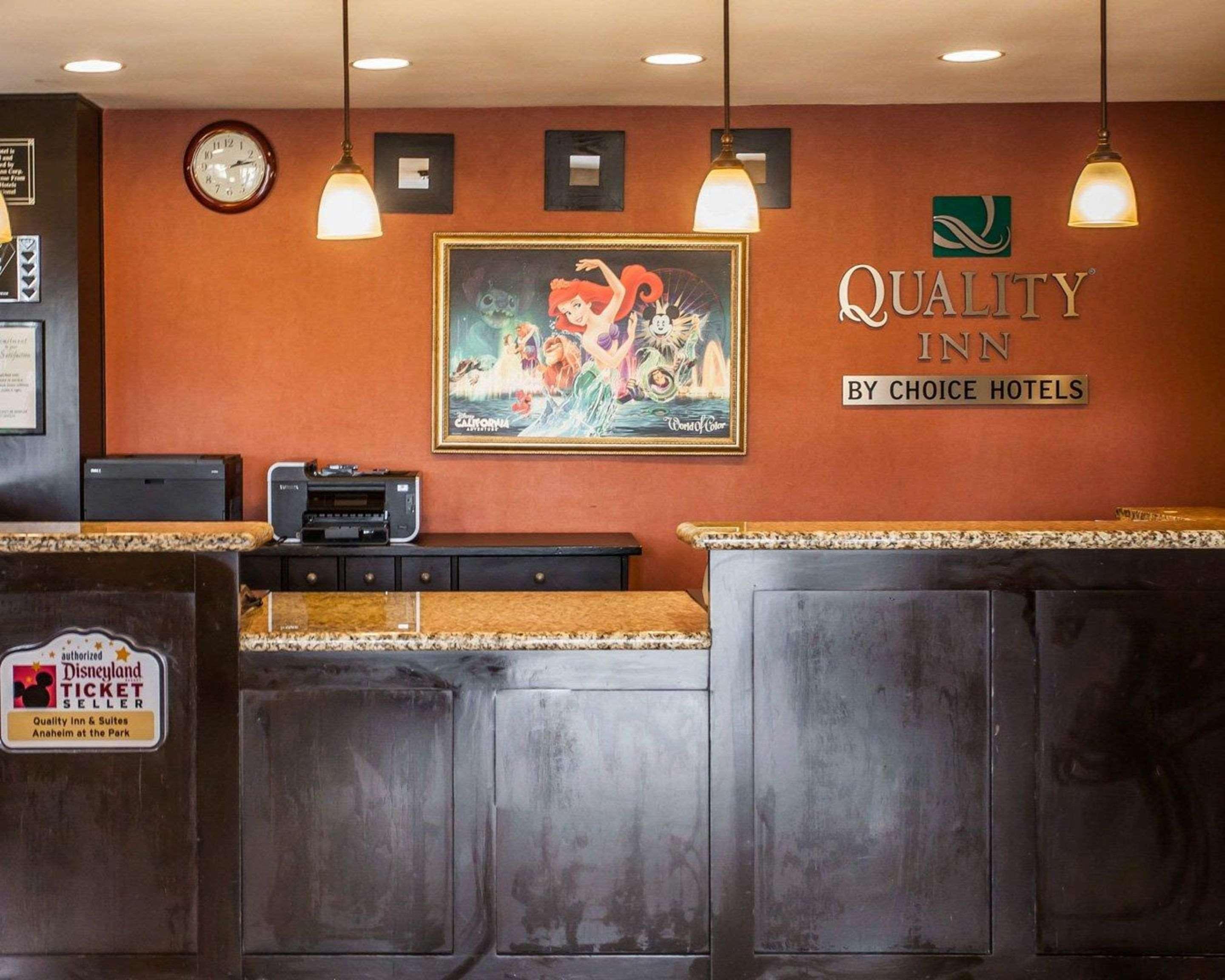Quality Inn & Suites Anaheim At The Park Dış mekan fotoğraf