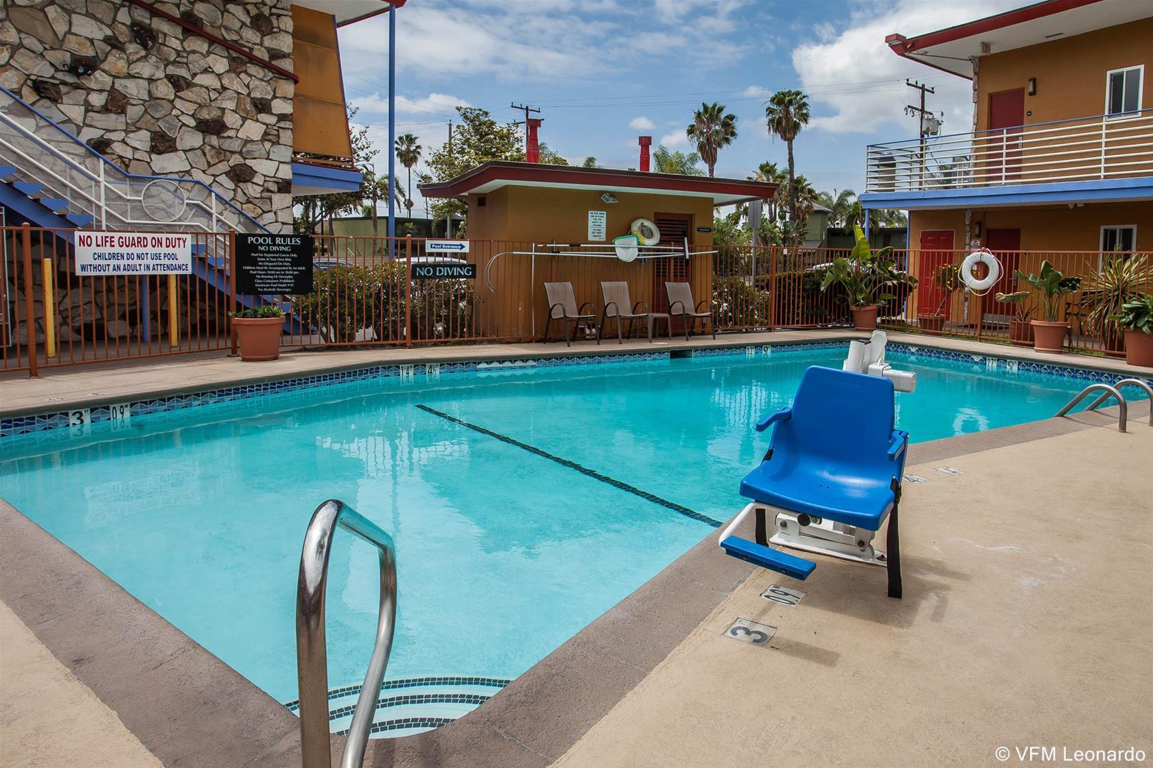 Quality Inn & Suites Anaheim At The Park Dış mekan fotoğraf