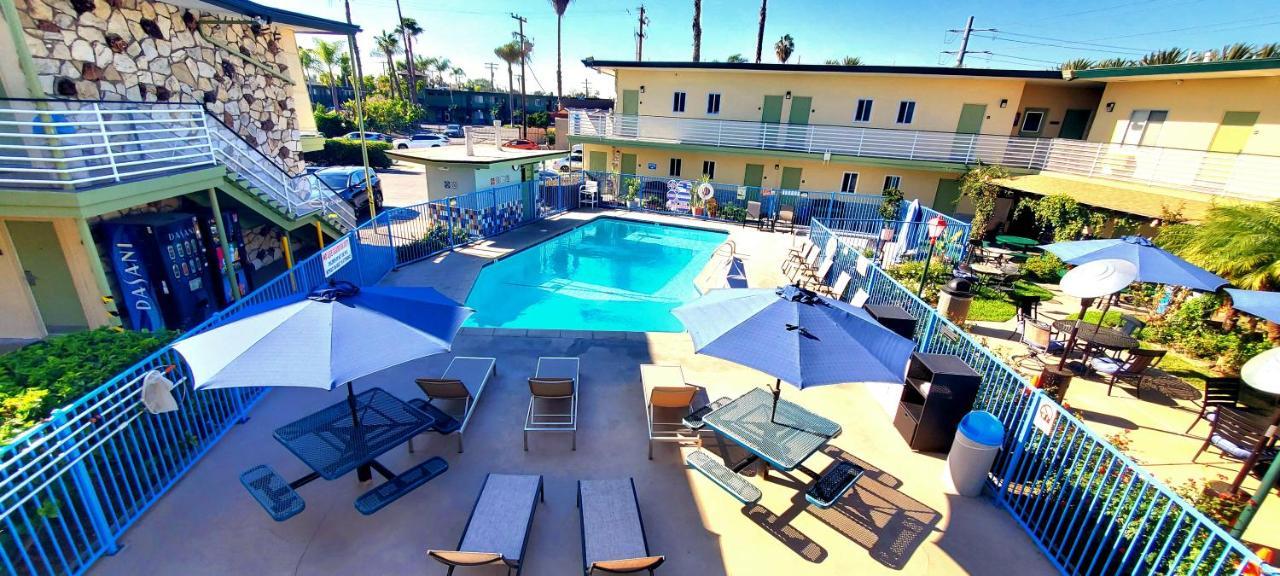 Quality Inn & Suites Anaheim At The Park Dış mekan fotoğraf