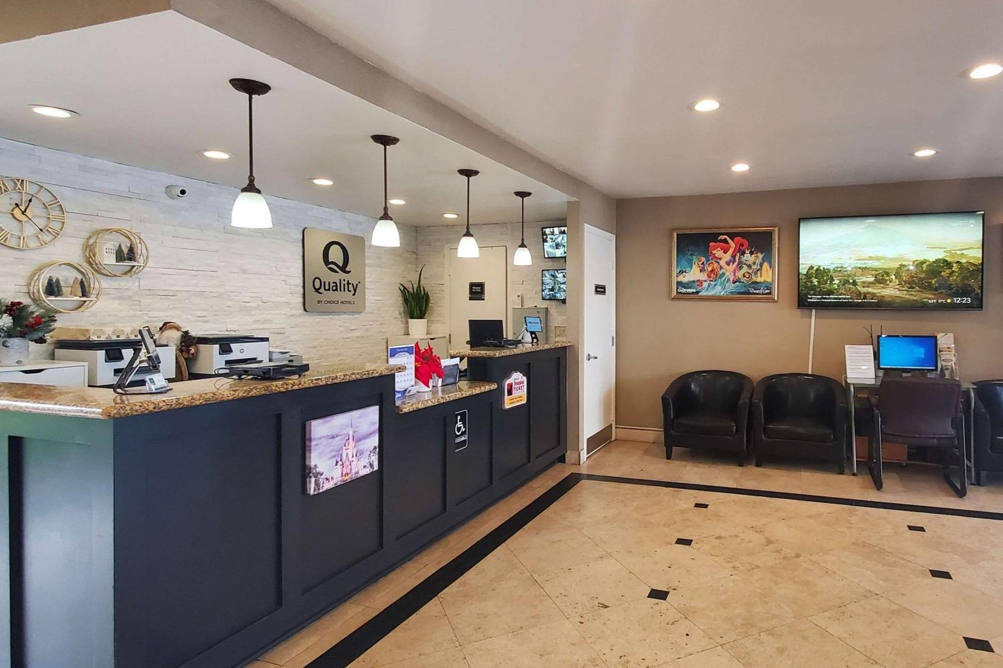 Quality Inn & Suites Anaheim At The Park Dış mekan fotoğraf